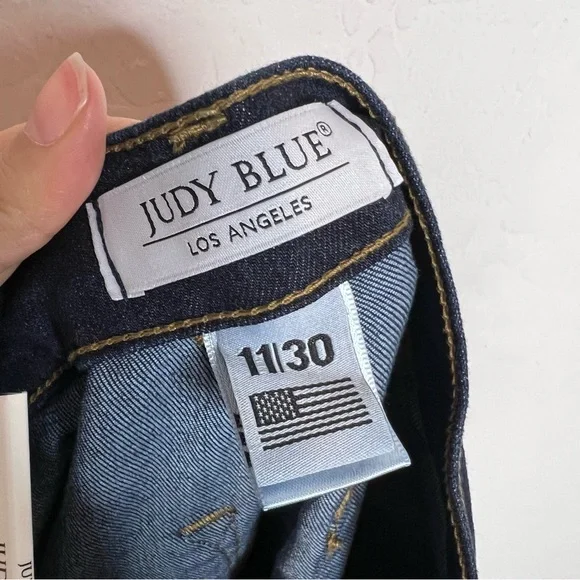 NWT JUDY BLUE Super Flare High Waist Jeans. Size 11/30